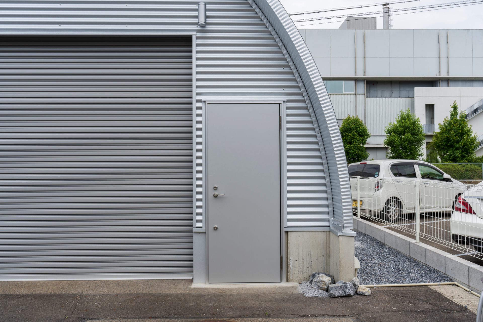 スチールアーチ企業倉庫｜間口8m・高さ4m・大型シャッターで車両搬入に対応 イメージ20