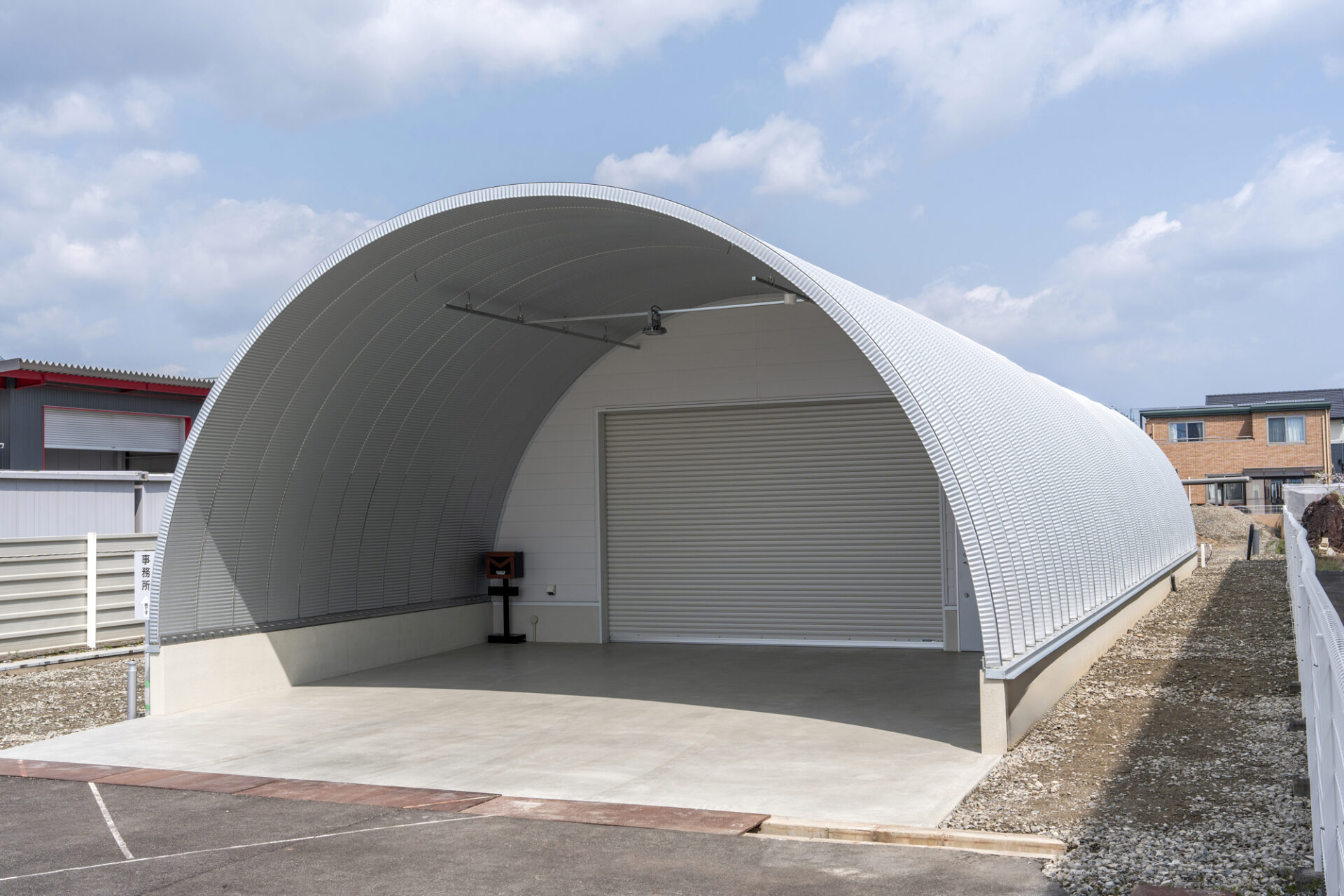 三重県松阪市のスチールアーチ事務所兼倉庫｜機能性を追求 イメージ10