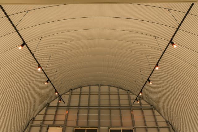 柱のないスチールアーチ倉庫｜ガレージ・整備工場にも対応する大空間 イメージ20