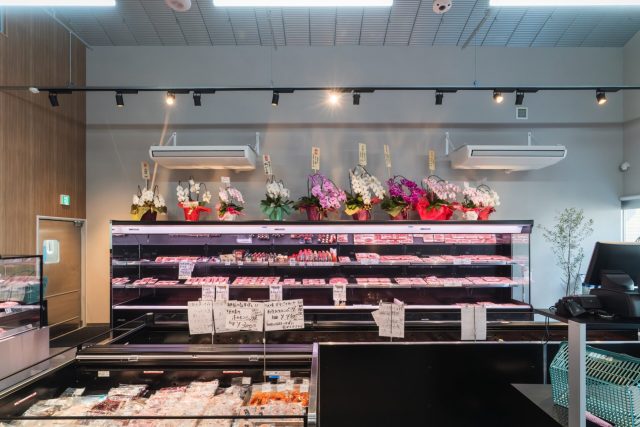 高断熱スチールアーチ店舗｜インシュレーション工法を採用した精肉店 イメージ12