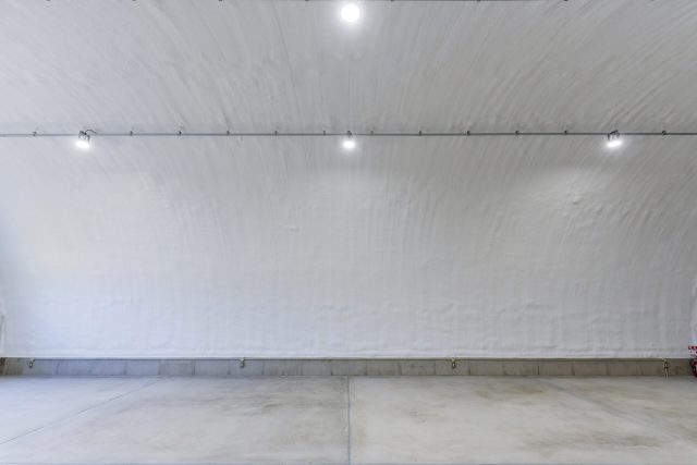 貸倉庫建築に最適なスチールアーチ｜柱のない60坪空間と高い断熱性能 イメージ12