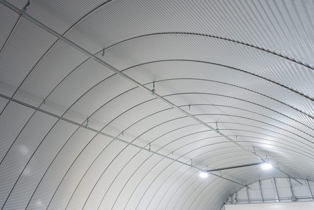 柱のないスチールアーチ倉庫｜低コストで実現する自由な大空間 イメージ8