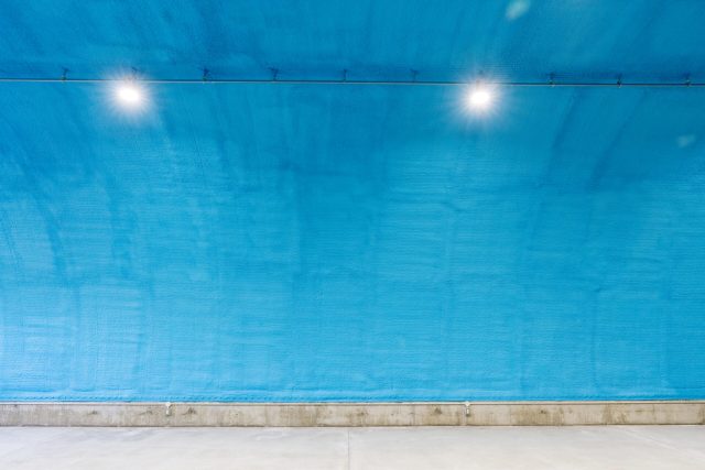 物流・資材倉庫に適したスチールアーチ｜無柱空間でフォークリフト動線を確保 イメージ2