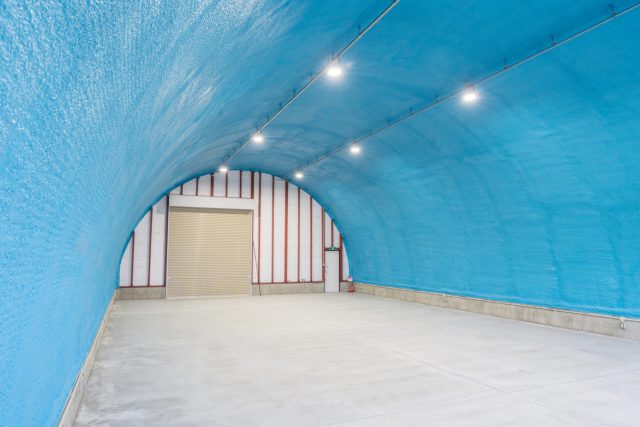 物流・資材倉庫に適したスチールアーチ｜無柱空間でフォークリフト動線を確保 イメージ15