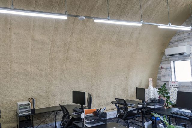 スチールアーチ事務所兼倉庫｜奥行23.25mの柱なし大空間を有効活用 イメージ6