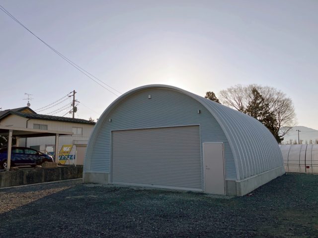 スチールアーチ倉庫｜間口8m×奥行10.23mの美しいアール形状 イメージ5