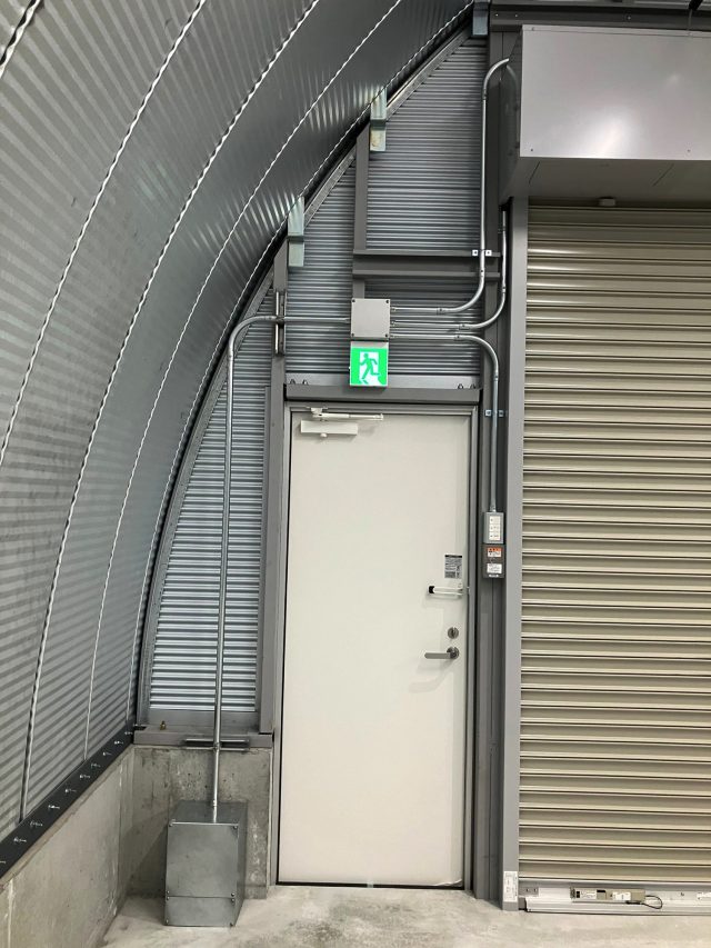 スチールアーチ無柱空間｜短工期・低コストでつくる倉庫 イメージ5